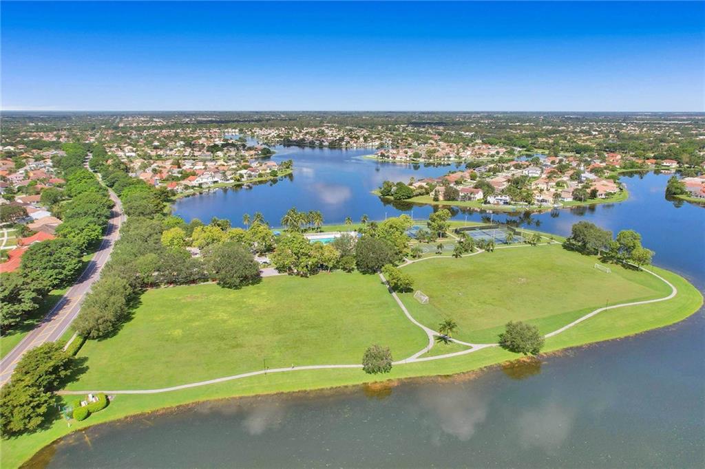 LAKE CHARLESTON - Residential