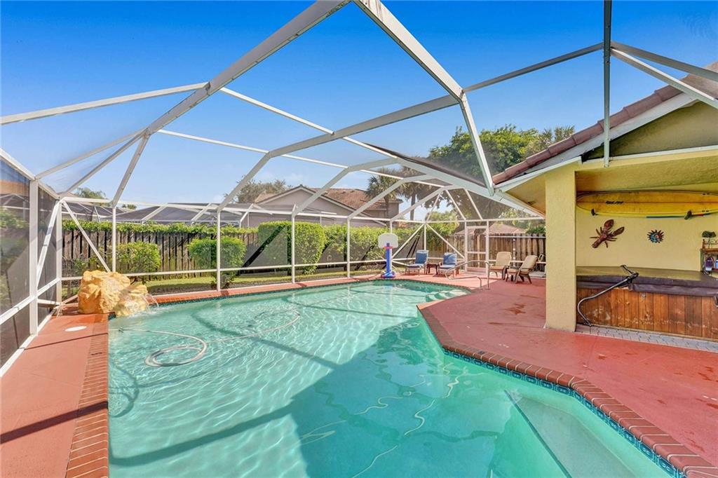 LAKE CHARLESTON - Residential