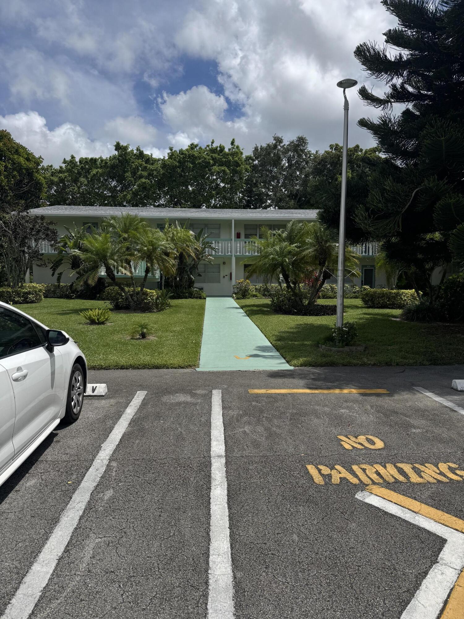 TILFORD V CONDO - Residential
