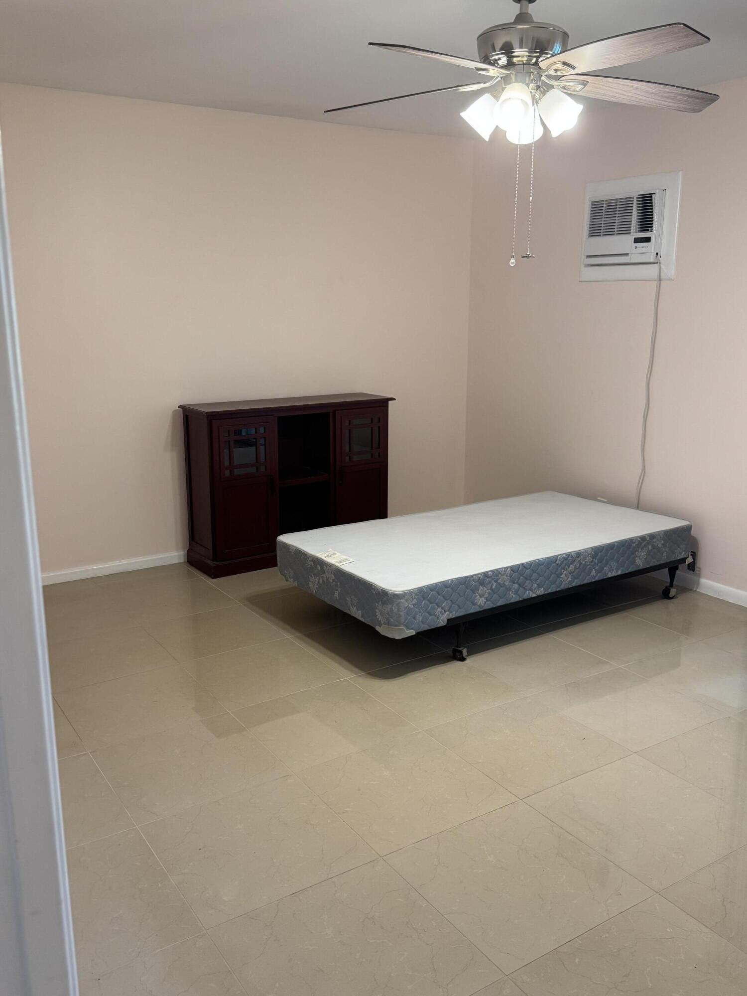 TILFORD V CONDO - Residential