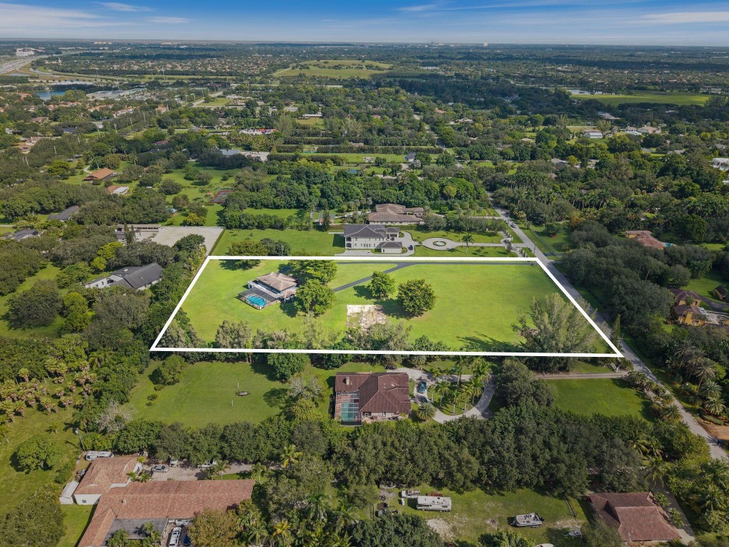 Sunshine Ranches - Residential