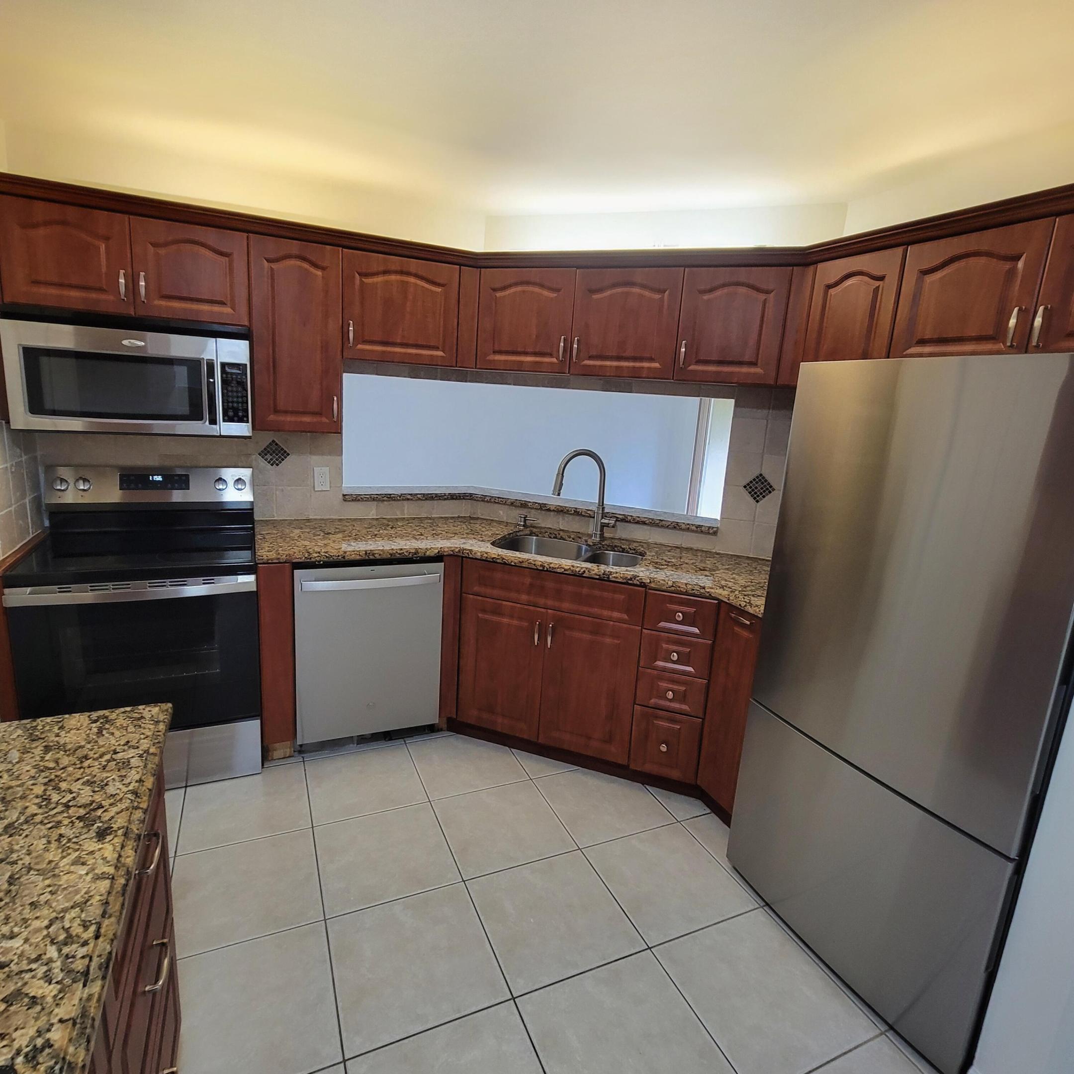 SOUTH LAKE CONDO - Residential