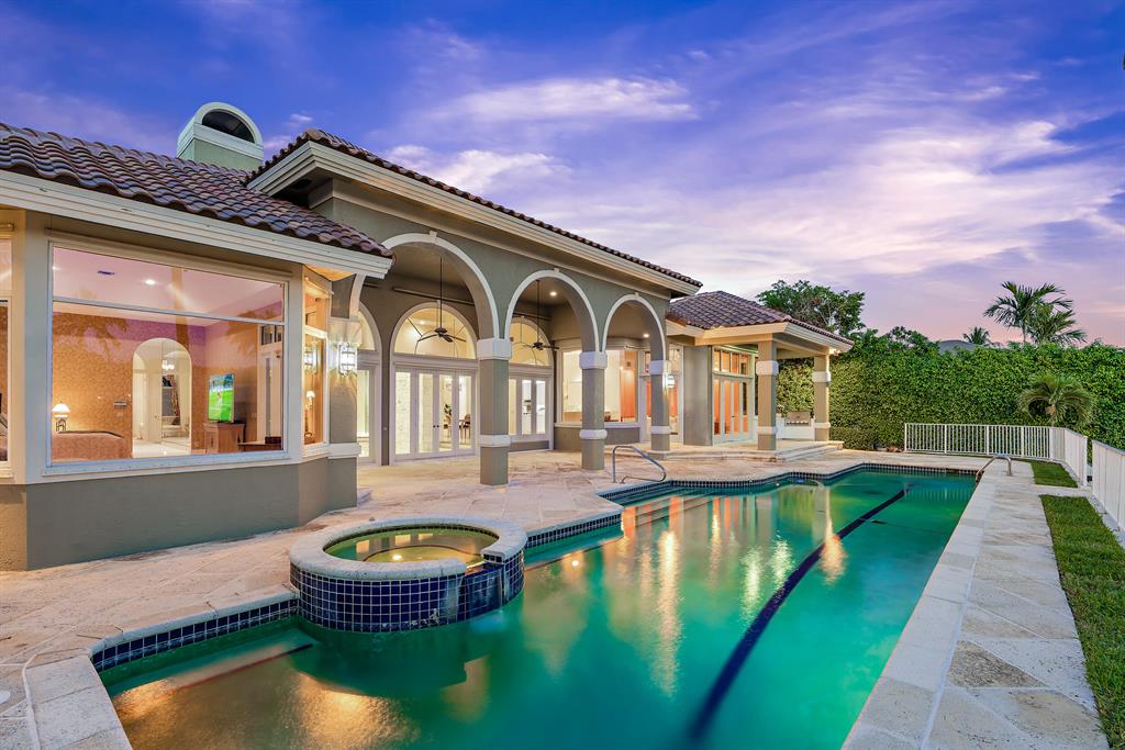 Admirals Cove - Residential