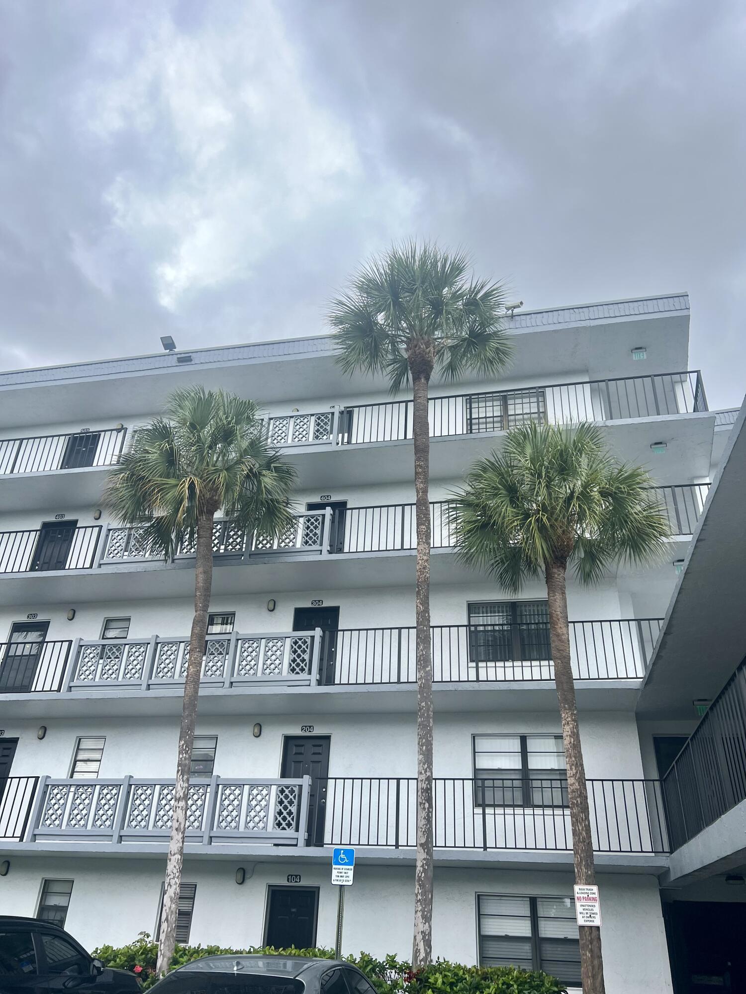 ISLE OF SANDALFOOT CONDO 4 - Residential