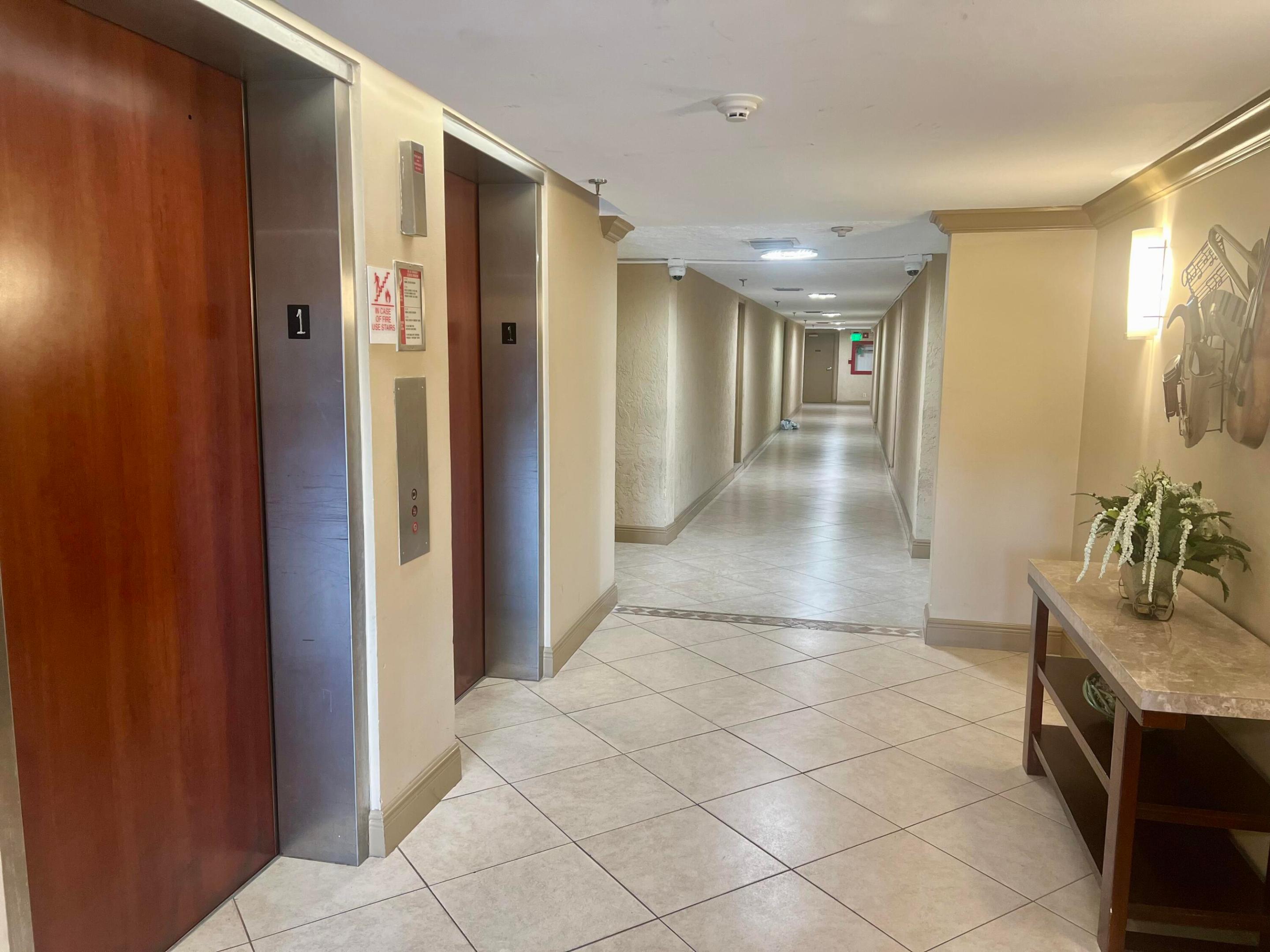 ISLE OF SANDALFOOT CONDO 4 - Residential