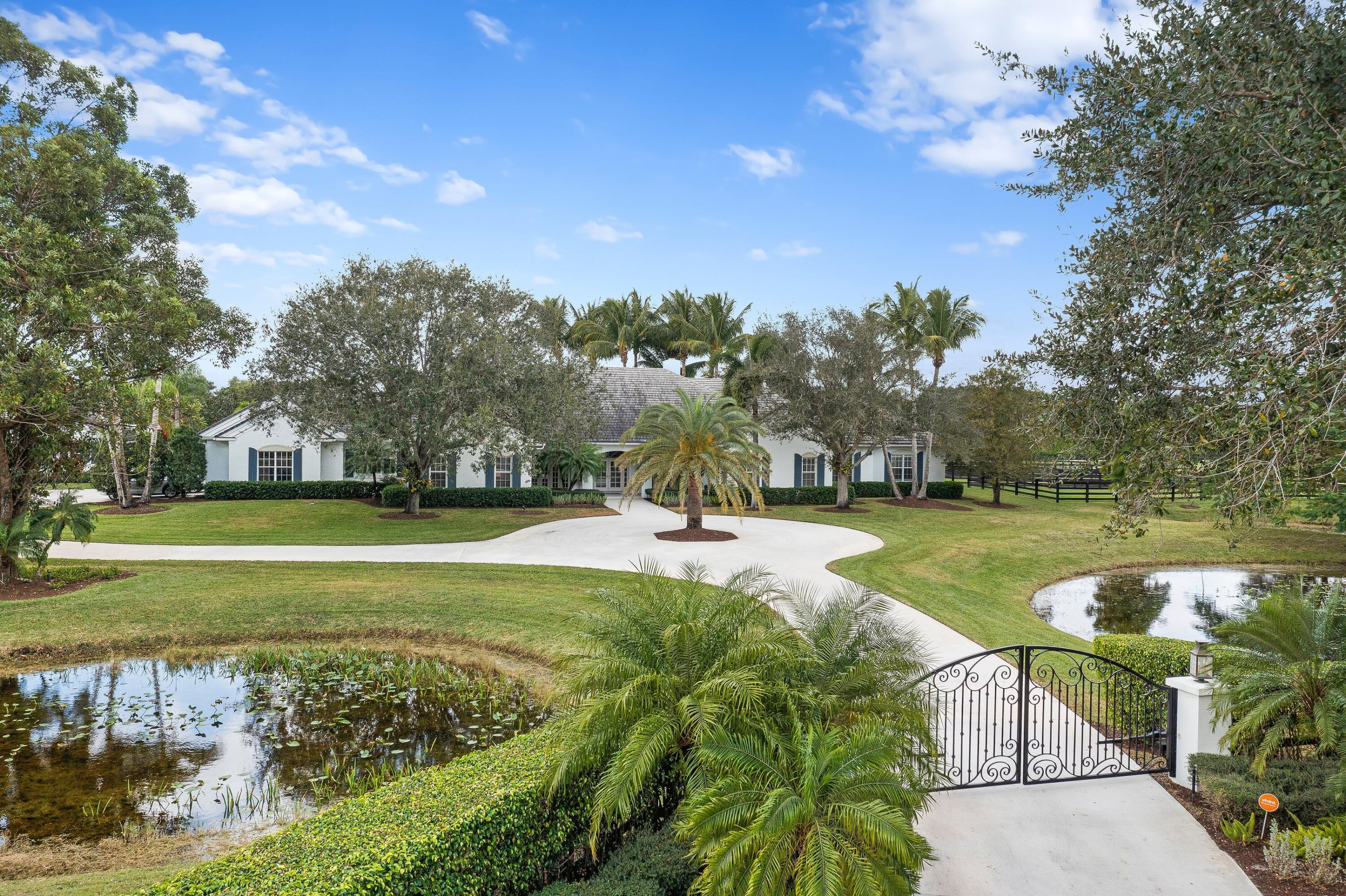 PALM BEACH POINT - Residential