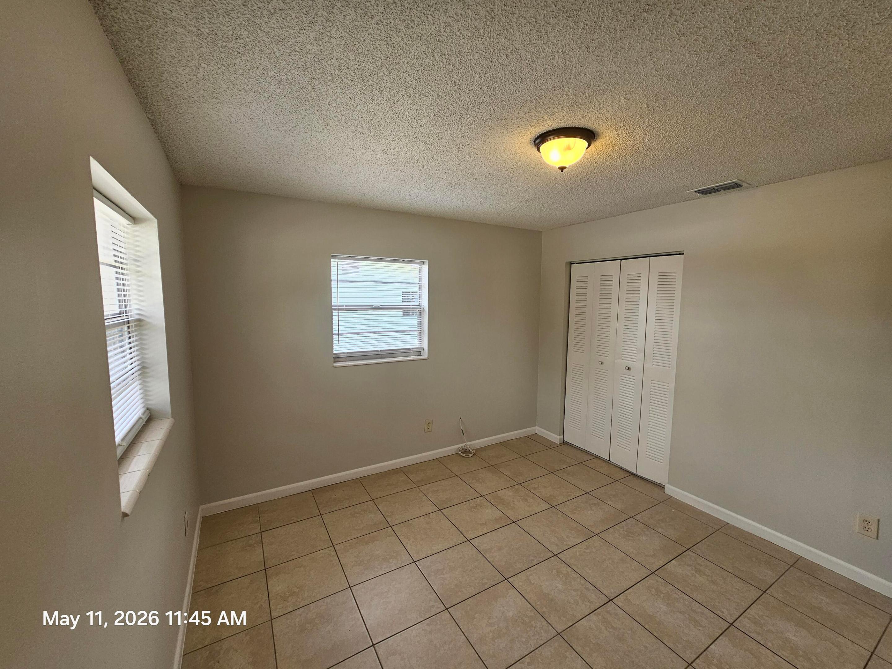 SAN LUCIE PLAZA SUBDIVISION UNIT 1 - Residential Lease