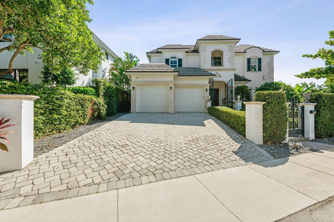 RIO VISTA ISLES - Residential