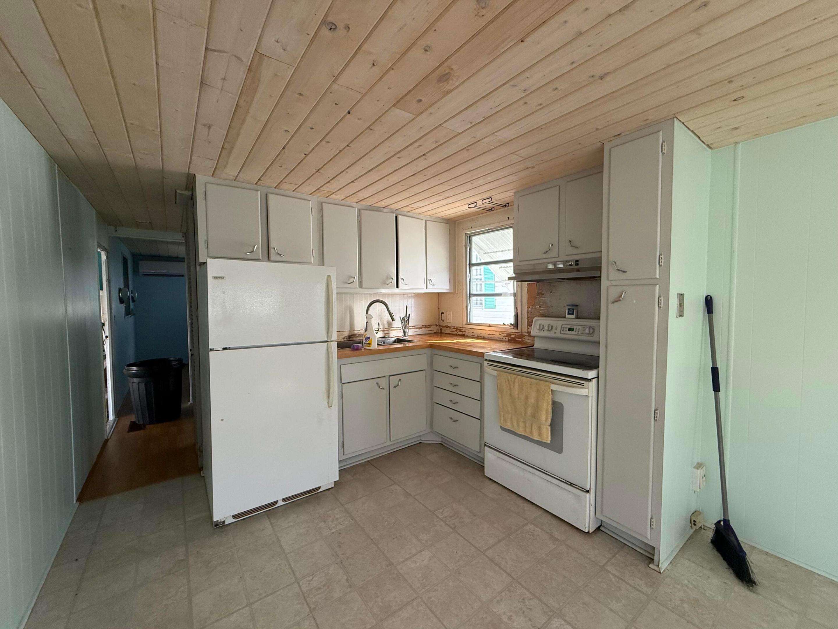 BRINY BREEZES INC - Residential