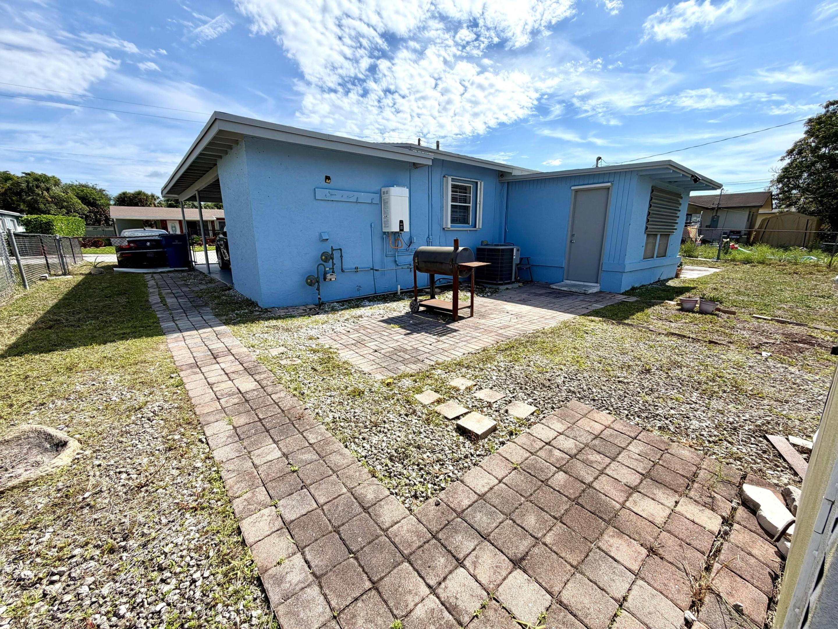 MONROE HEIGHTS - Residential
