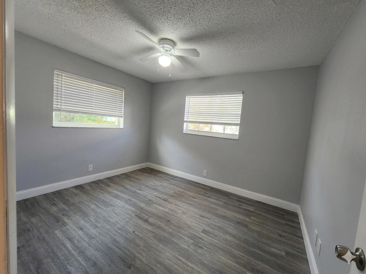 LAUDERDALE NORTH PARK SEC 5 - Residential Lease