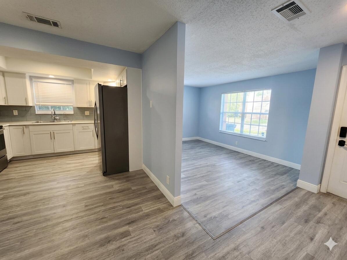 LAUDERDALE NORTH PARK SEC 5 - Residential Lease
