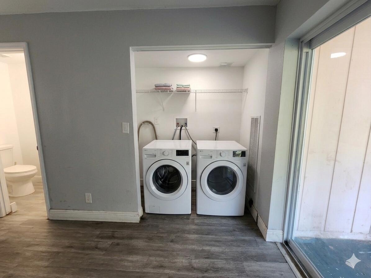 LAUDERDALE NORTH PARK SEC 5 - Residential Lease