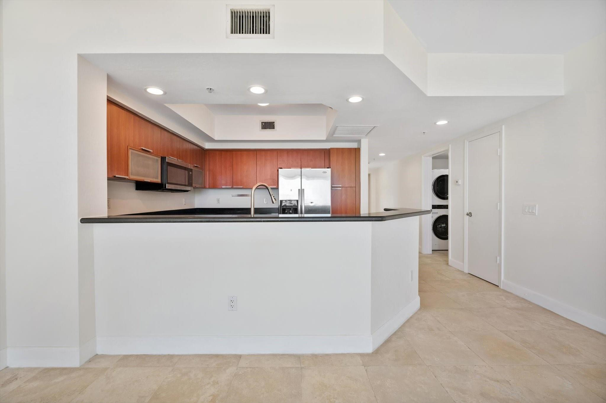 THE OAKS I CONDO - Residential