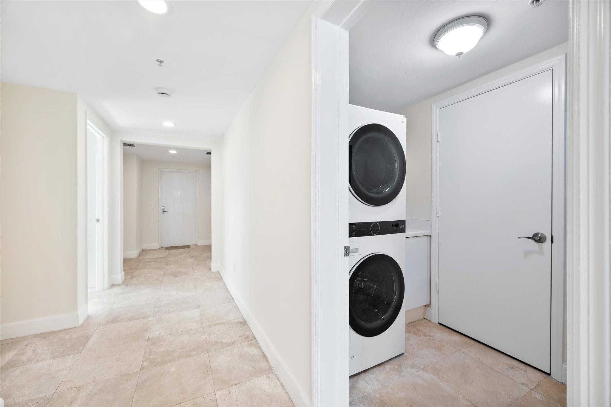 THE OAKS I CONDO - Residential