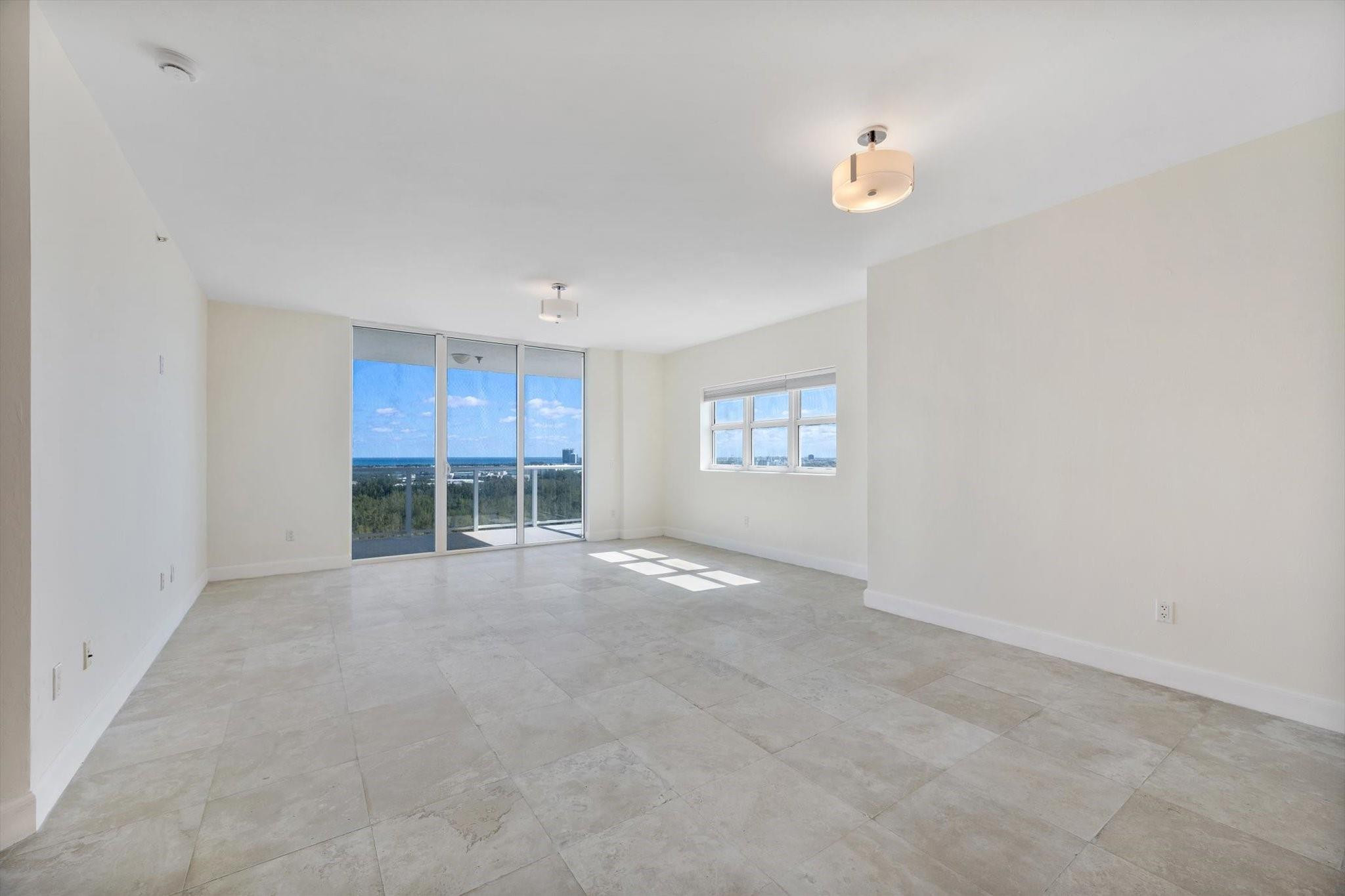 THE OAKS I CONDO - Residential