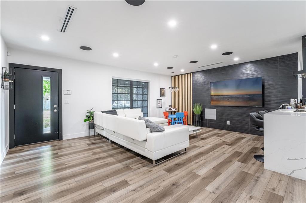Sheridan Hills Sec One 68 - Residential
