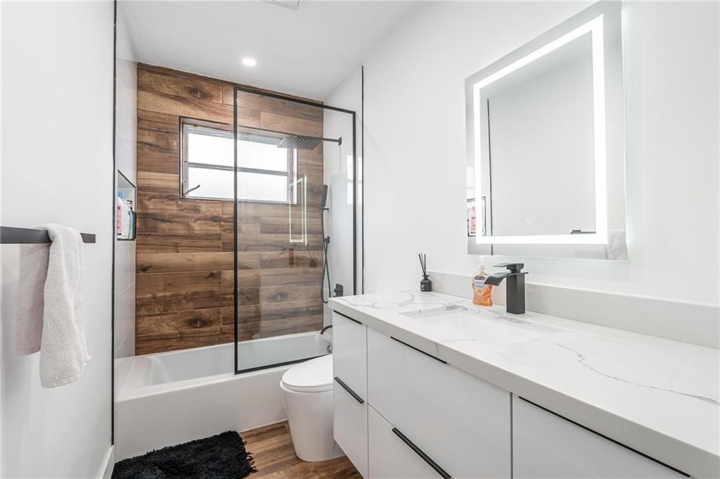 Sheridan Hills Sec One 68 - Residential