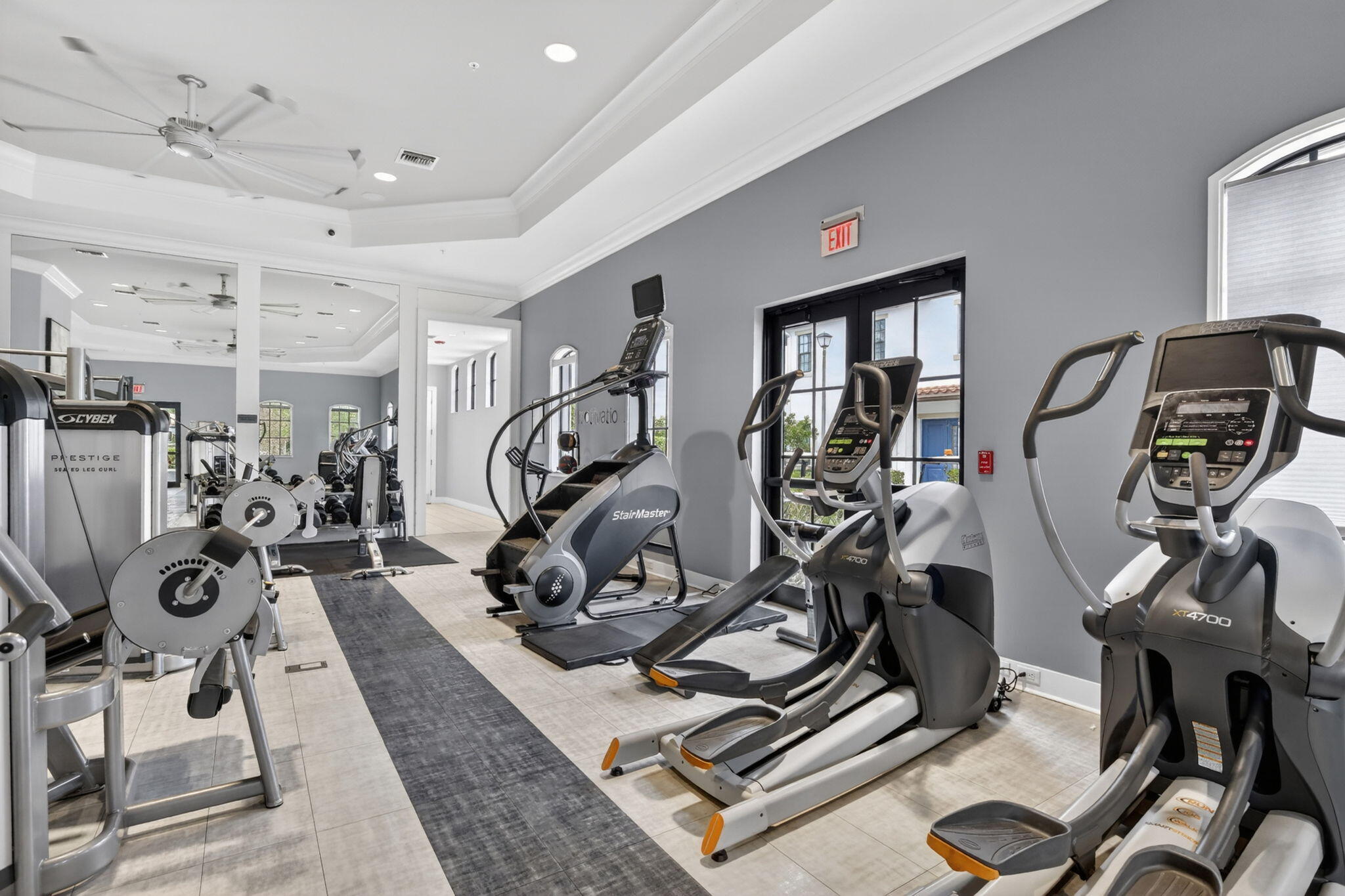 PEMBROKE LAKES SOUTH - Residential