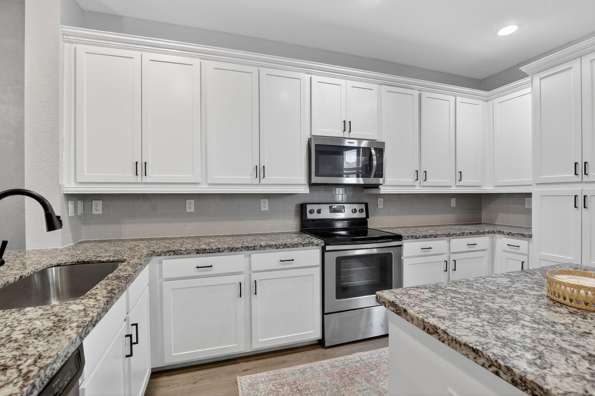PEMBROKE LAKES SOUTH - Residential