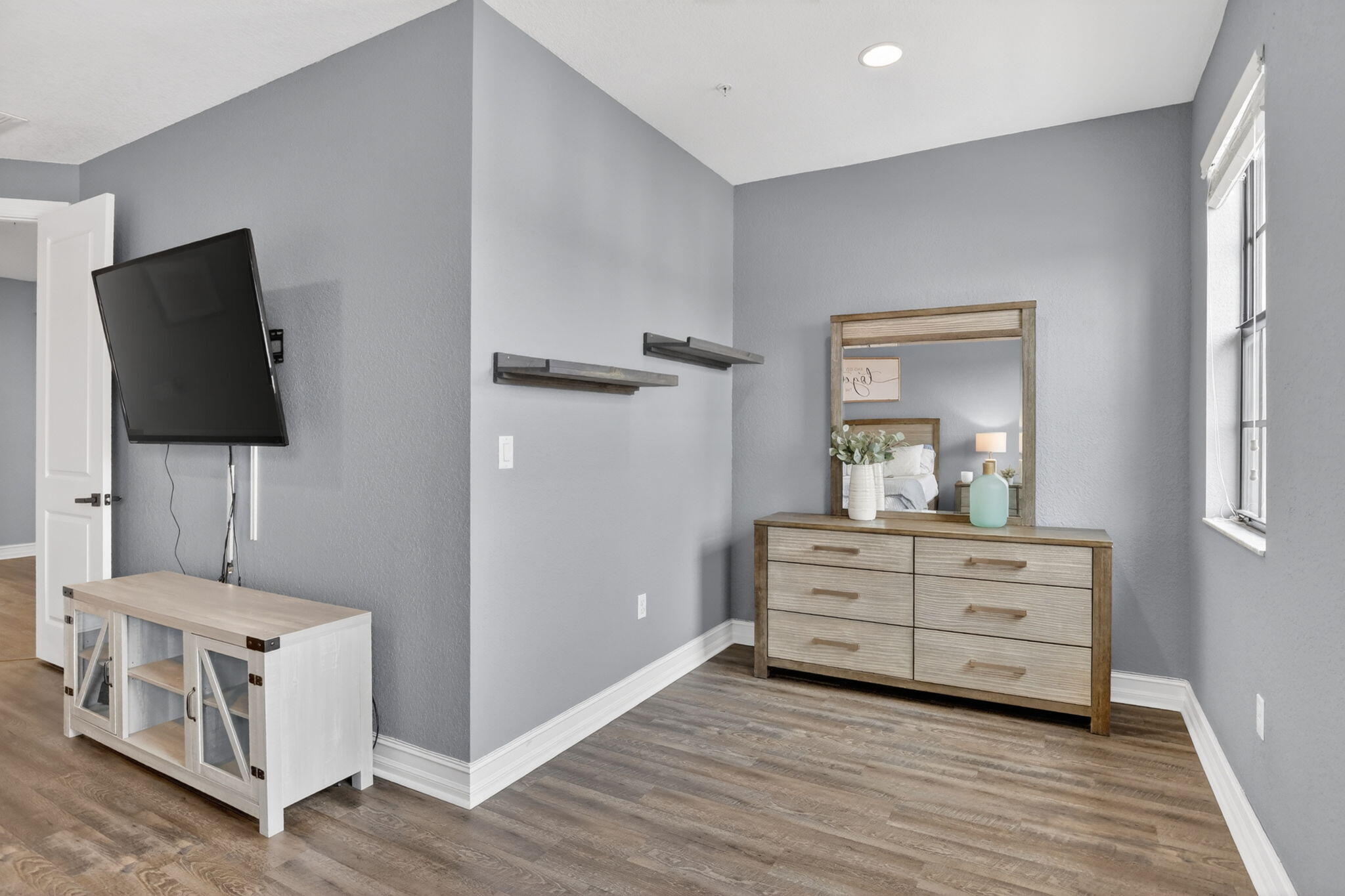 PEMBROKE LAKES SOUTH - Residential