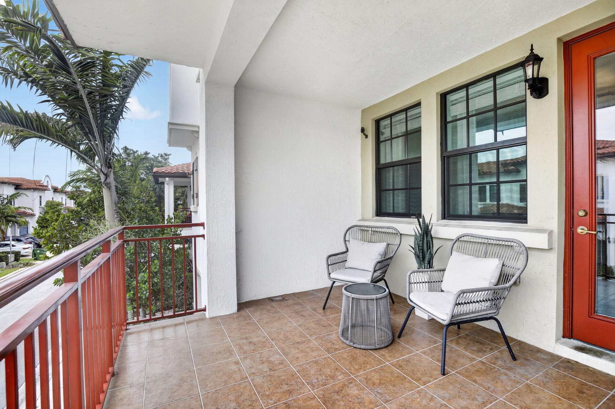 PEMBROKE LAKES SOUTH - Residential