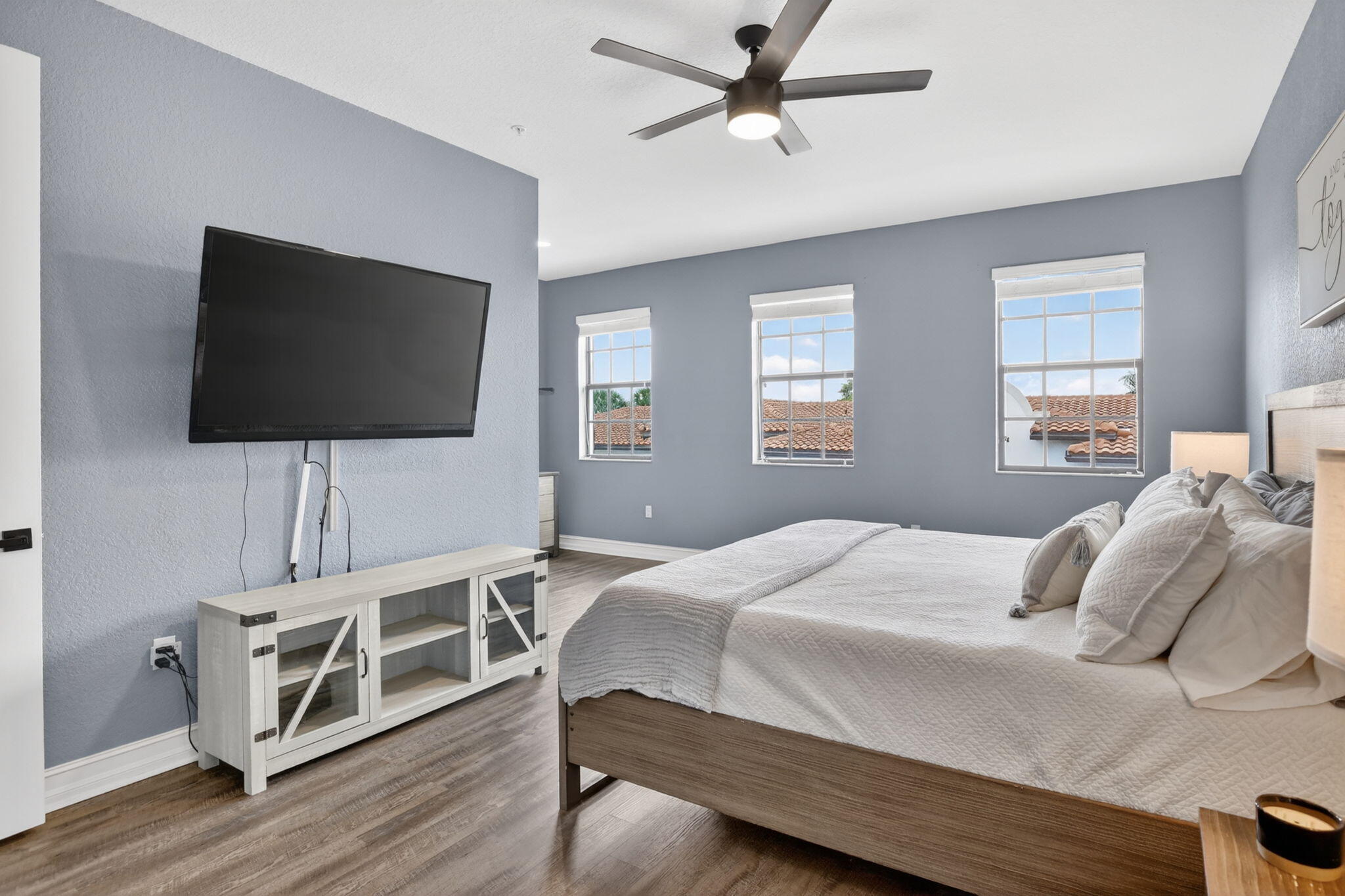 PEMBROKE LAKES SOUTH - Residential