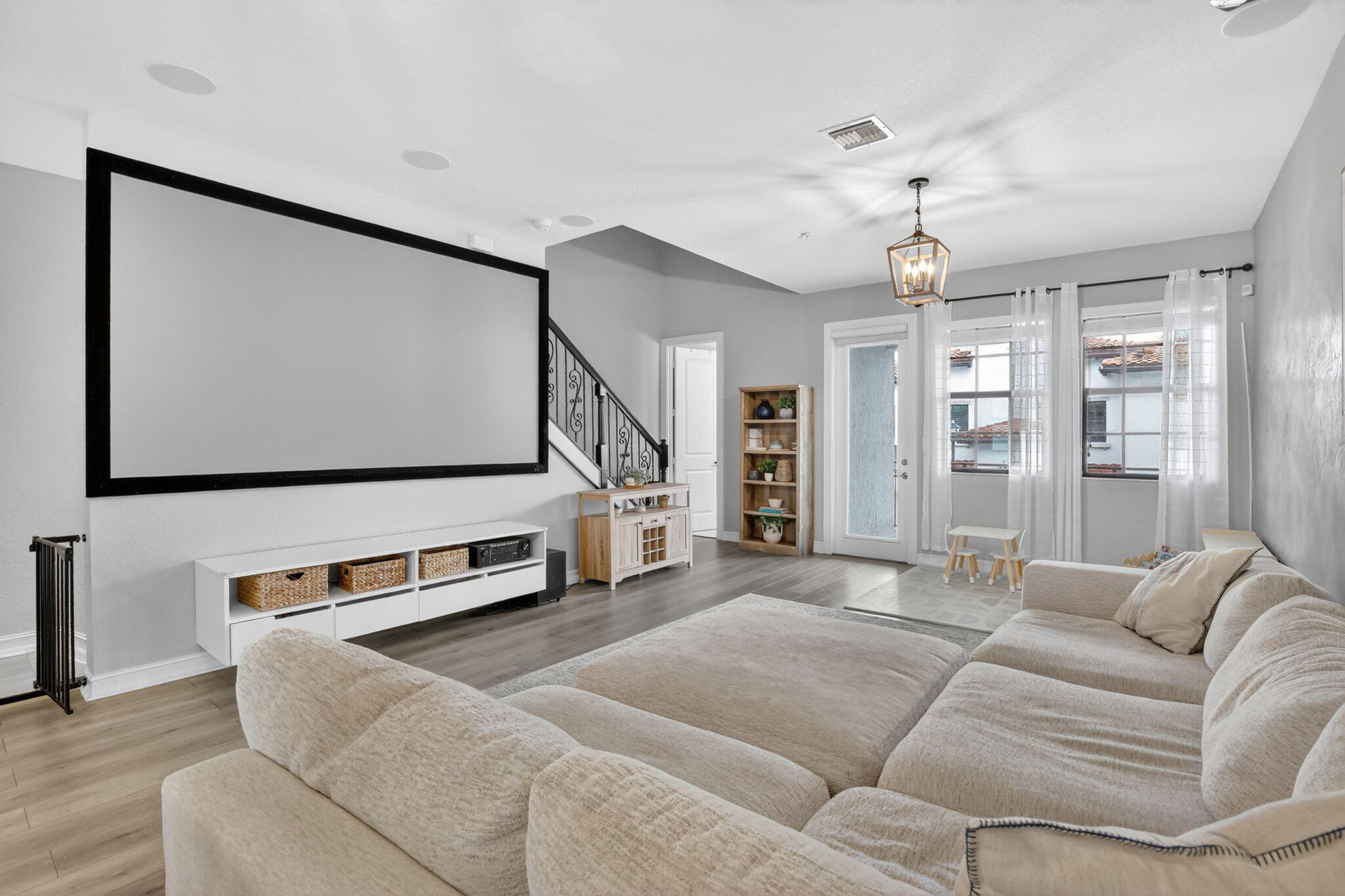 PEMBROKE LAKES SOUTH - Residential