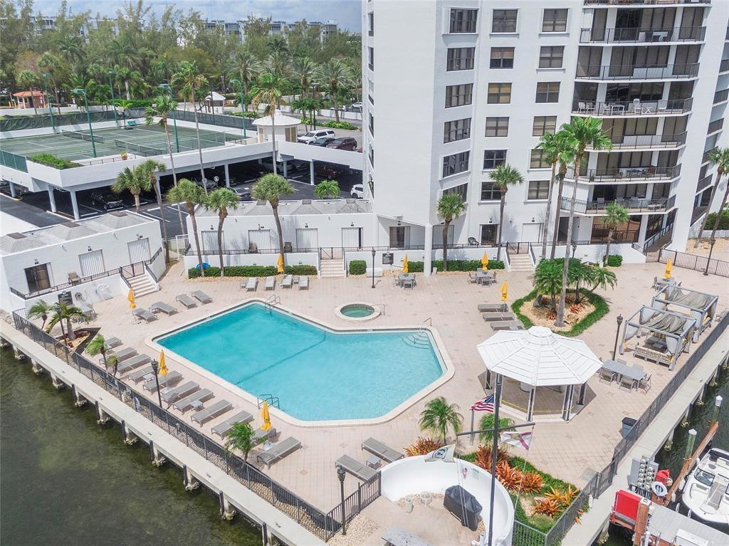 Anchor Bay Club - Residential
