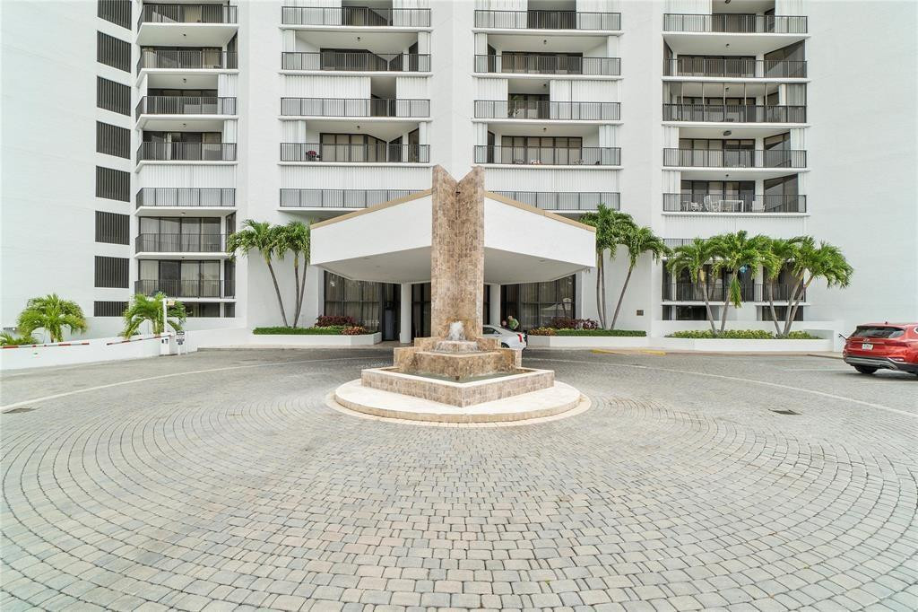 Anchor Bay Club - Residential