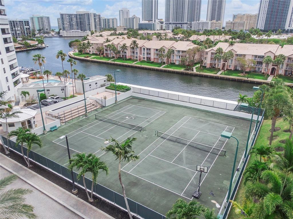 Anchor Bay Club - Residential