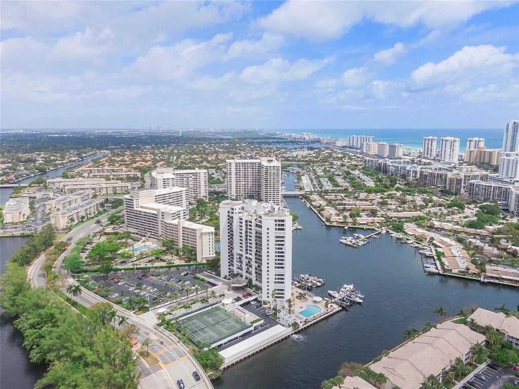Anchor Bay Club - Residential