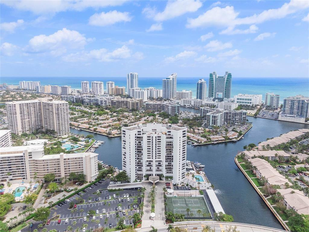 Anchor Bay Club - Residential