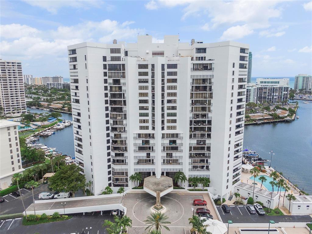Anchor Bay Club - Residential