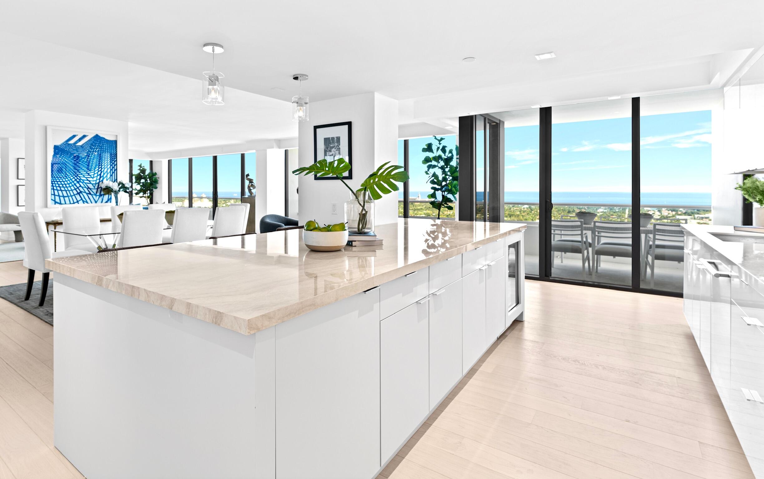 The Plaza of the Palm Beaches - Residential