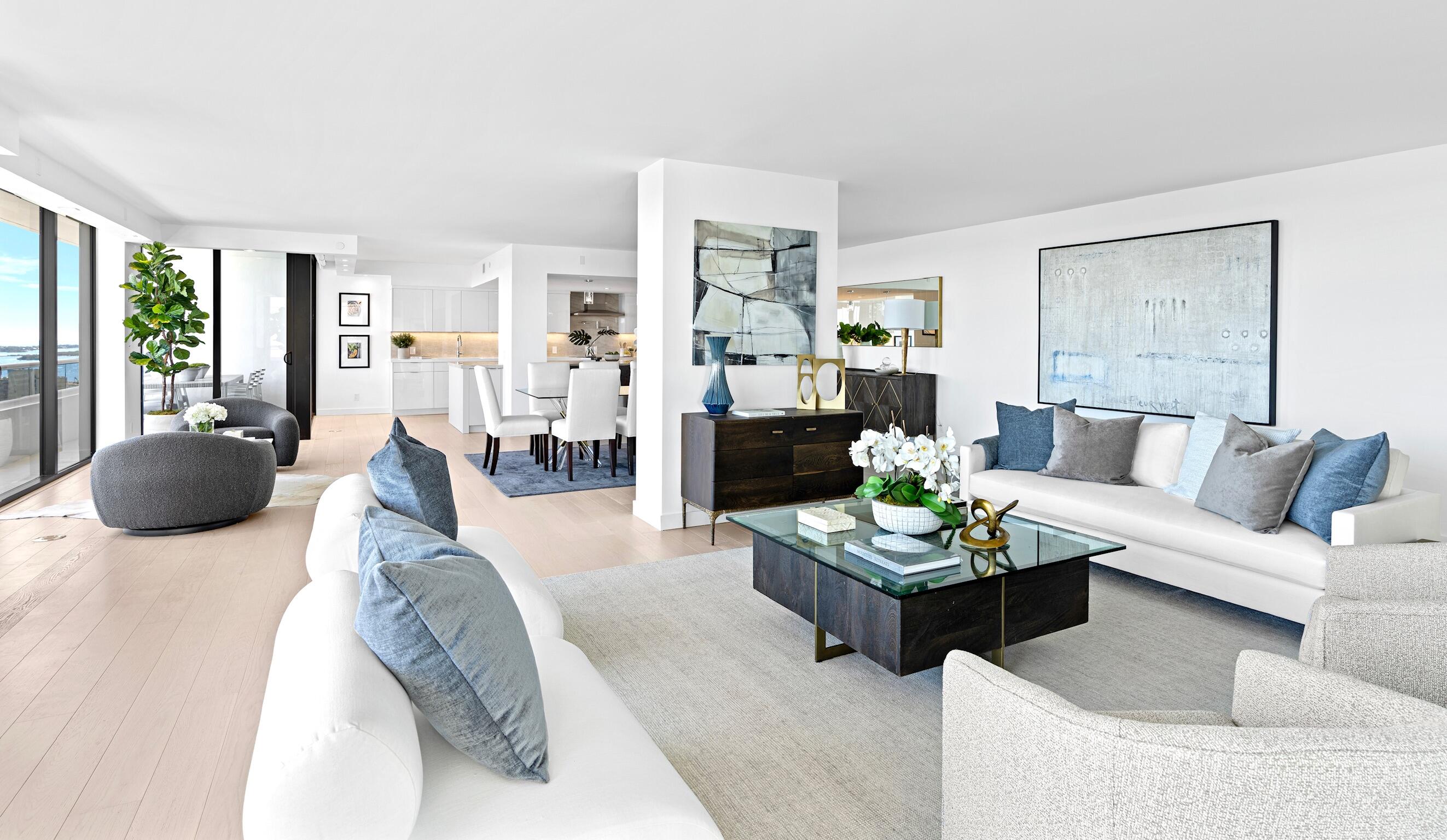 The Plaza of the Palm Beaches - Residential
