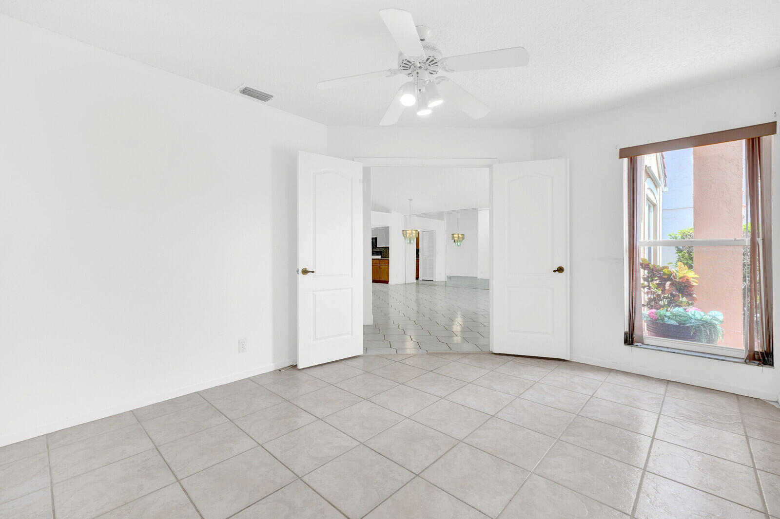 SONOMA LAKE ESTATES AT BOCA RATON - Residential