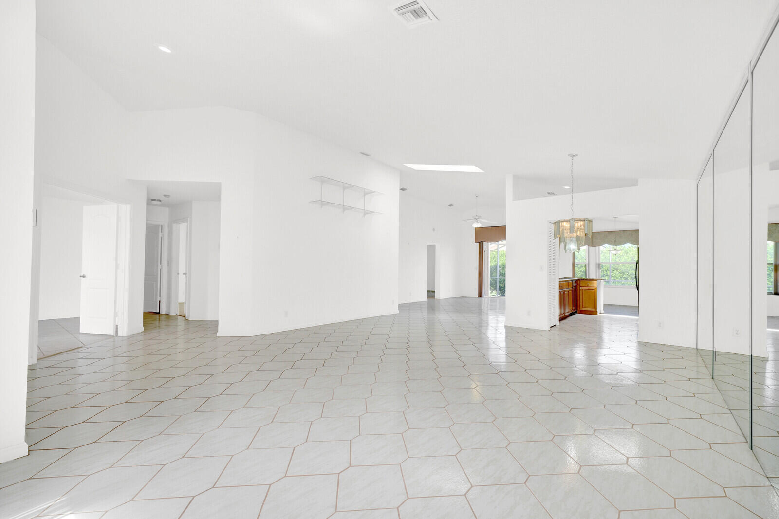 SONOMA LAKE ESTATES AT BOCA RATON - Residential
