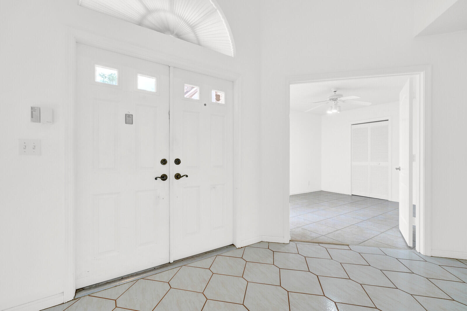SONOMA LAKE ESTATES AT BOCA RATON - Residential