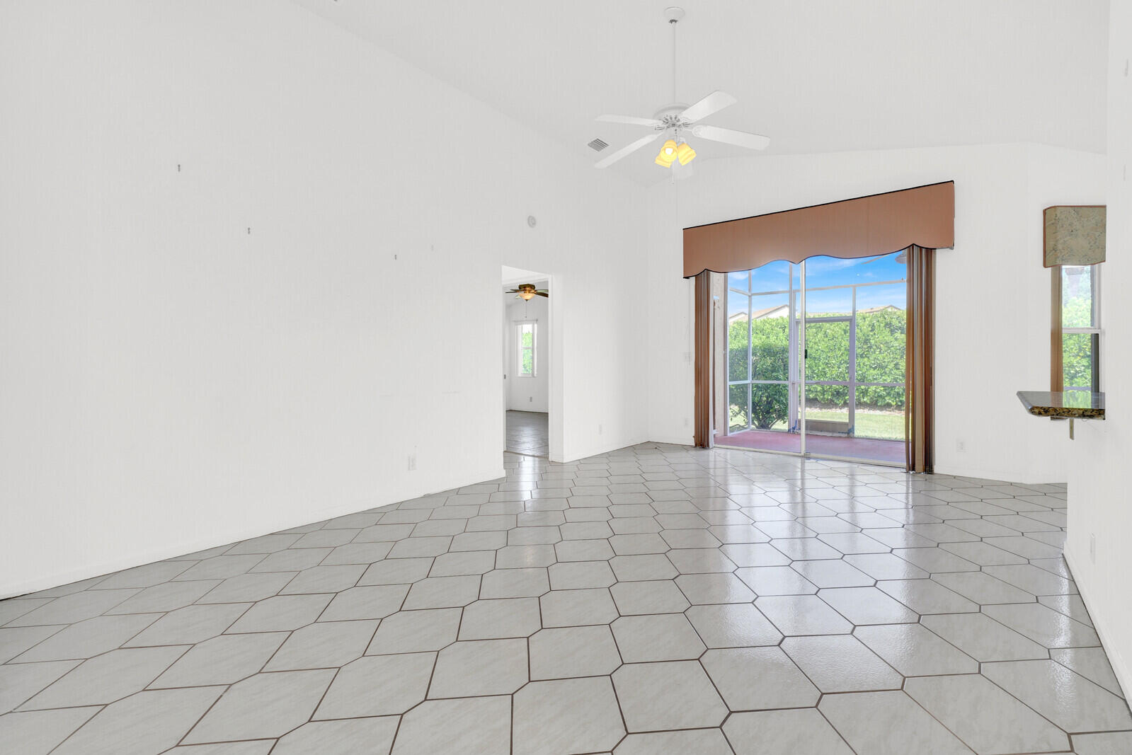 SONOMA LAKE ESTATES AT BOCA RATON - Residential