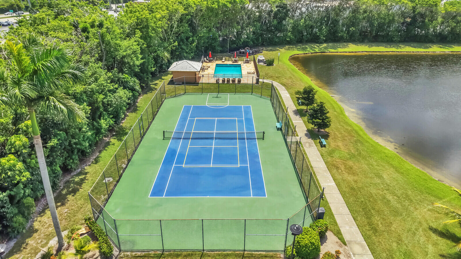 SONOMA LAKE ESTATES AT BOCA RATON - Residential