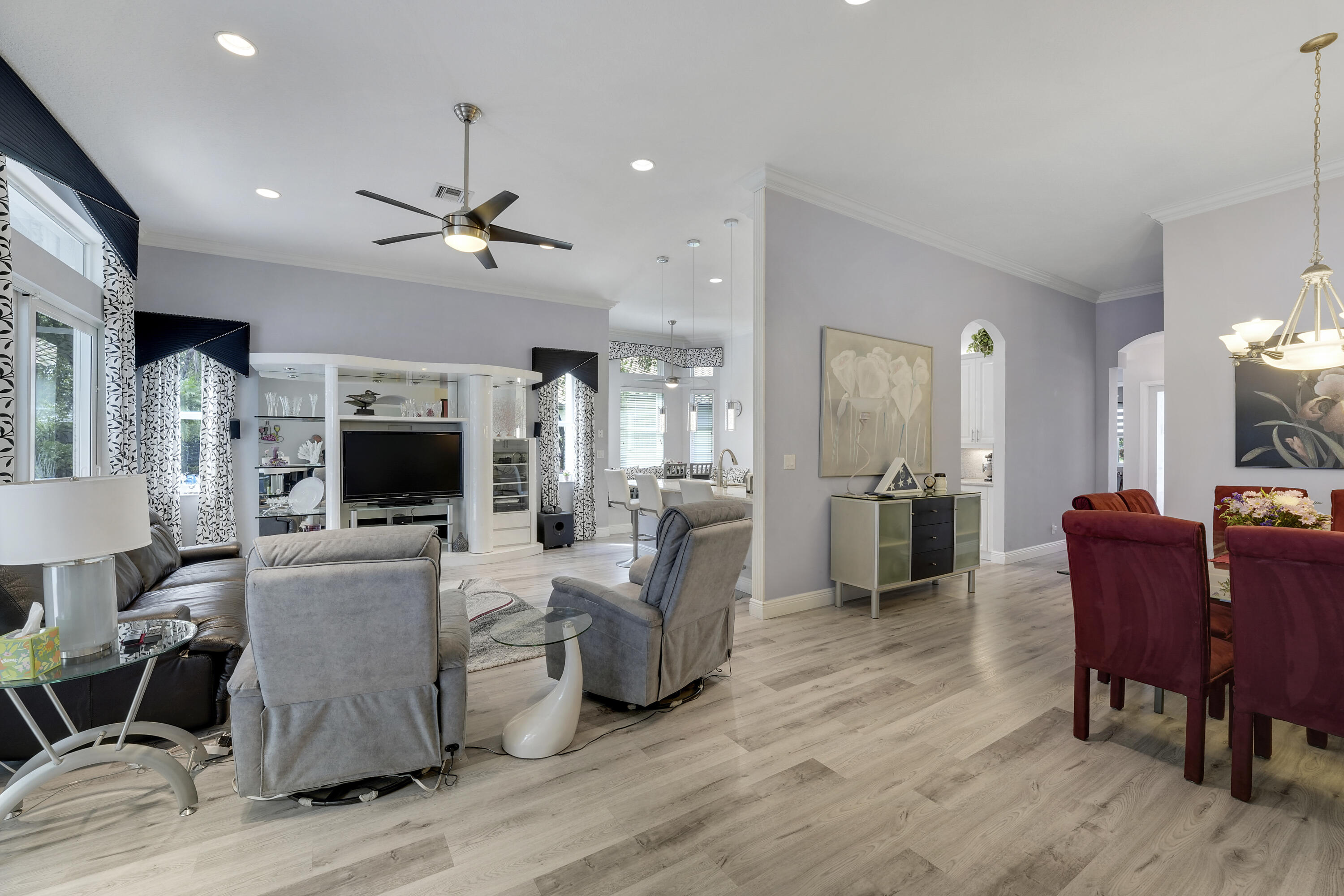 BELLAGGIO, TOWNE PARK - Residential