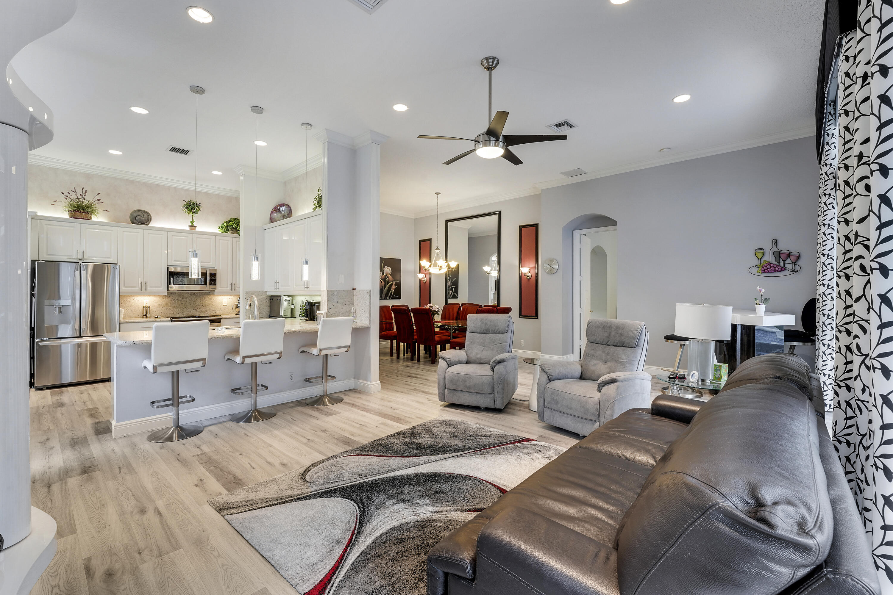 BELLAGGIO, TOWNE PARK - Residential