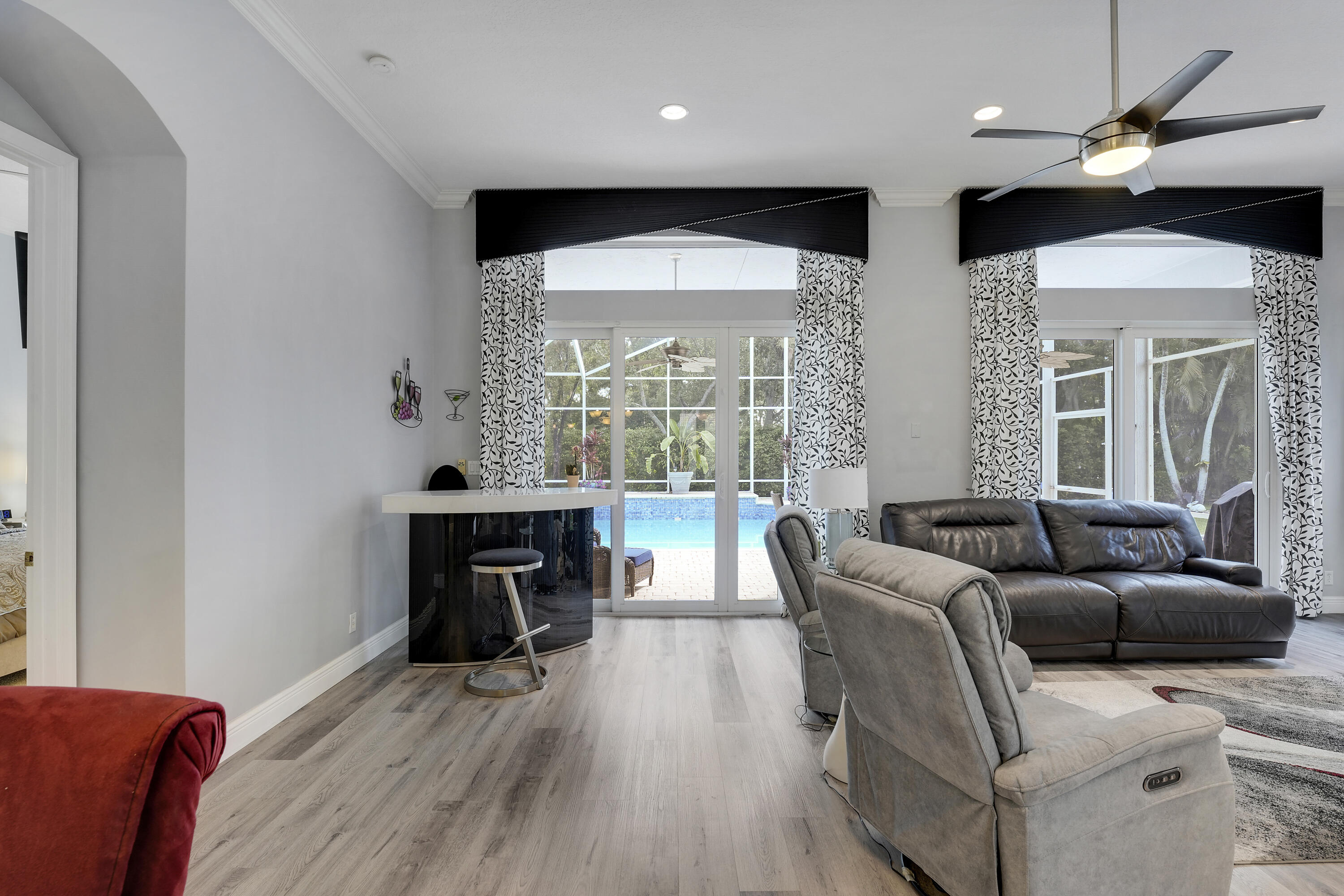 BELLAGGIO, TOWNE PARK - Residential