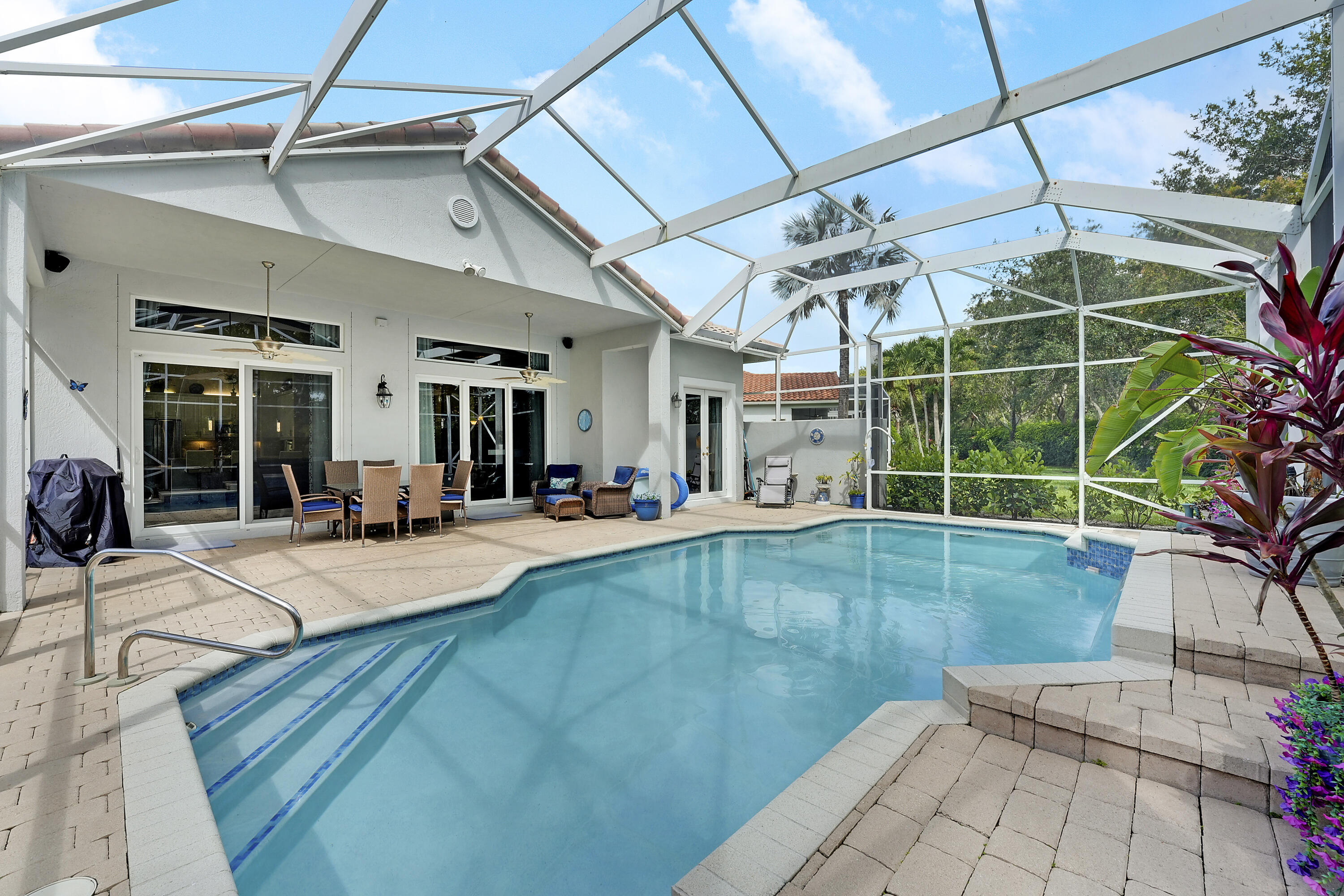 BELLAGGIO, TOWNE PARK - Residential