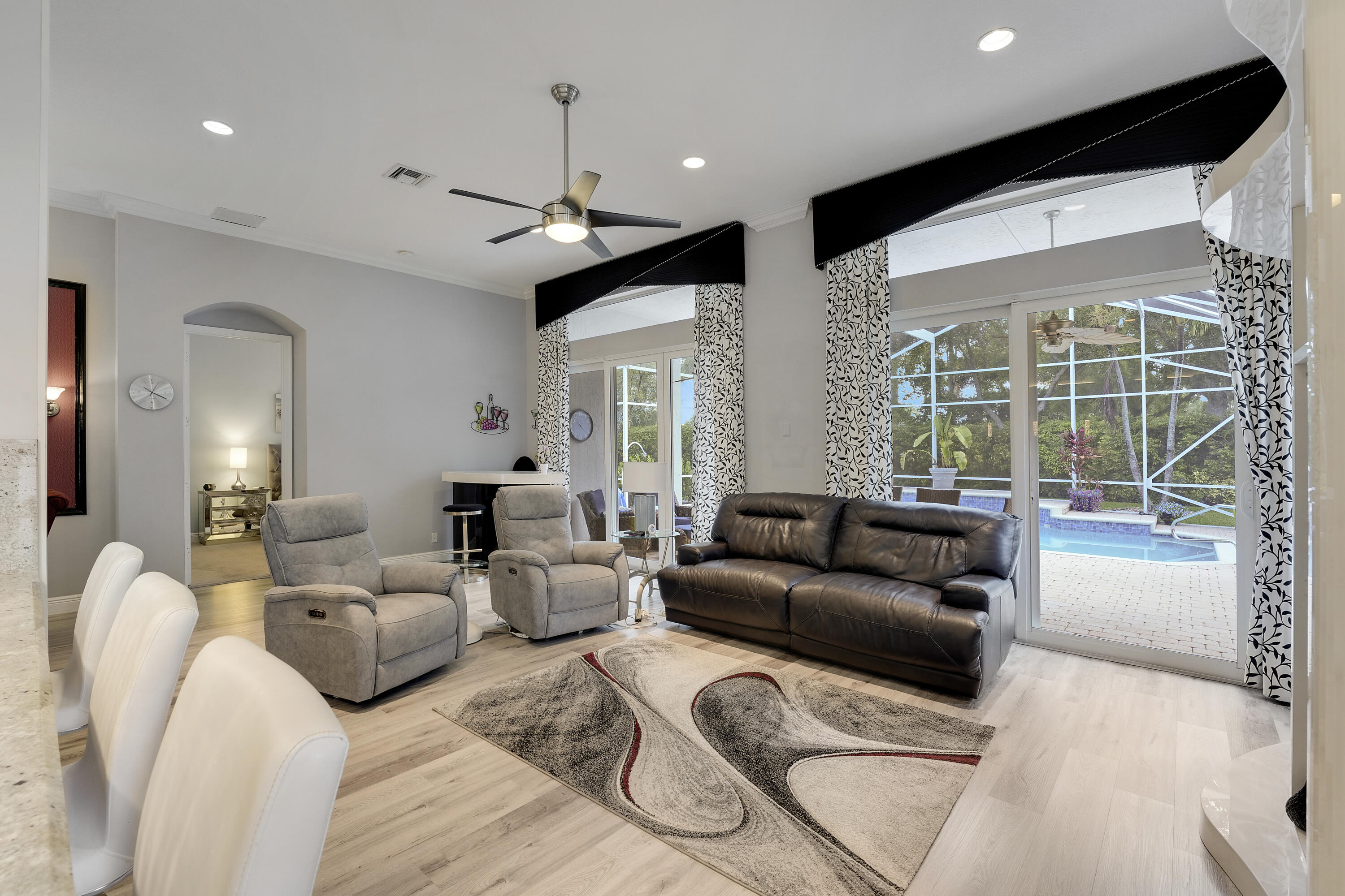 BELLAGGIO, TOWNE PARK - Residential