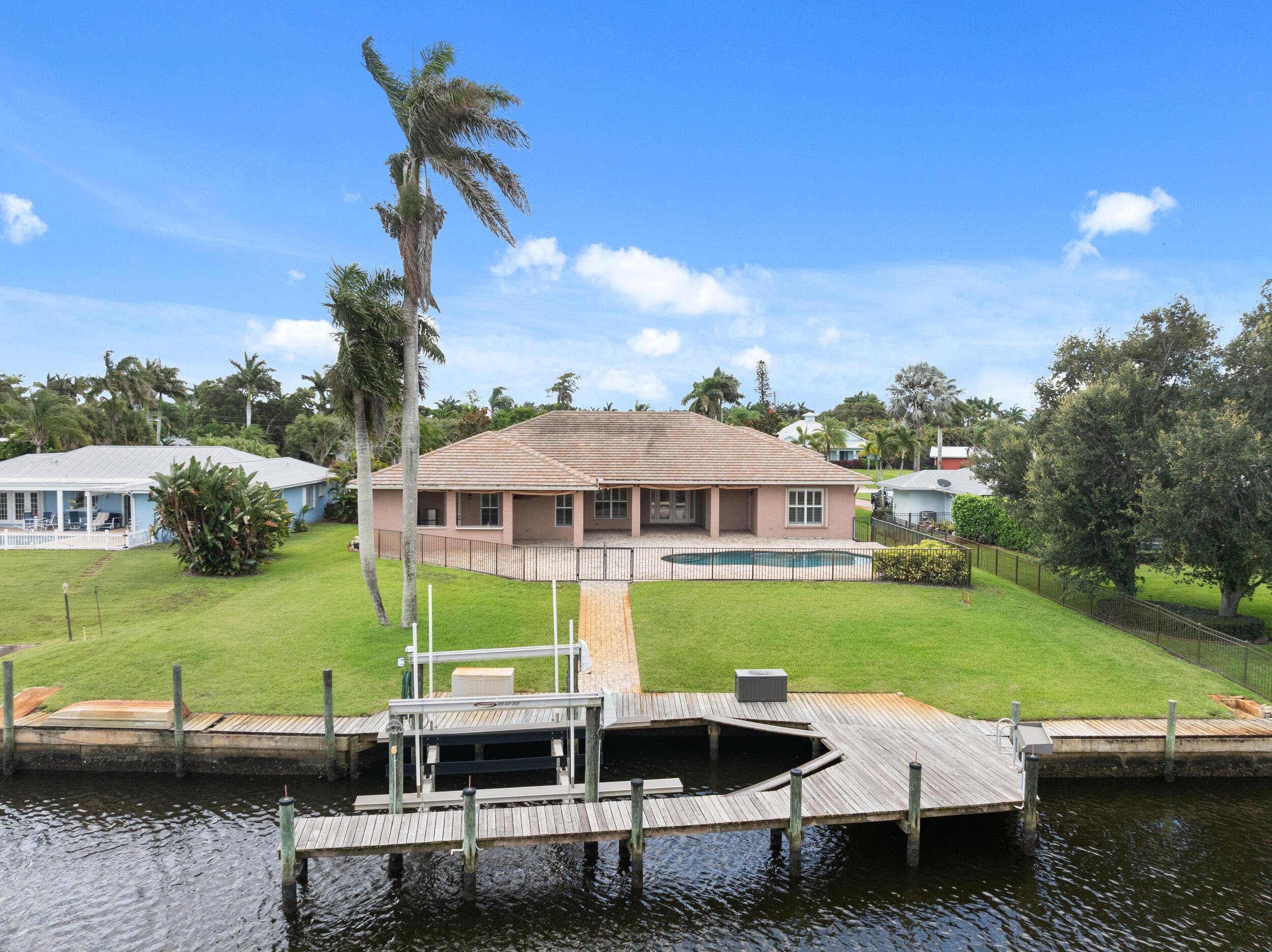 NORTH RIVER SHORES - Residential