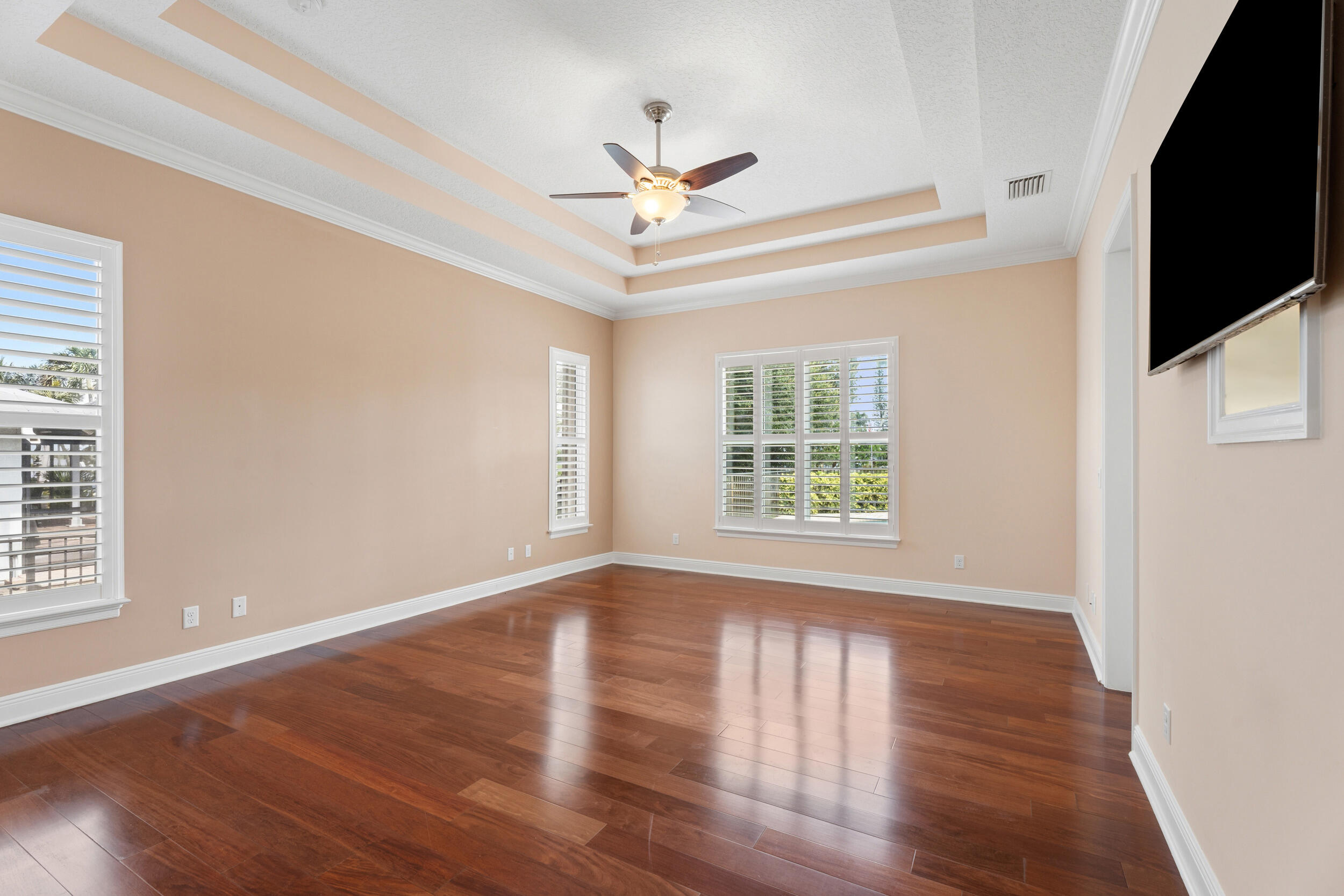 NORTH RIVER SHORES - Residential