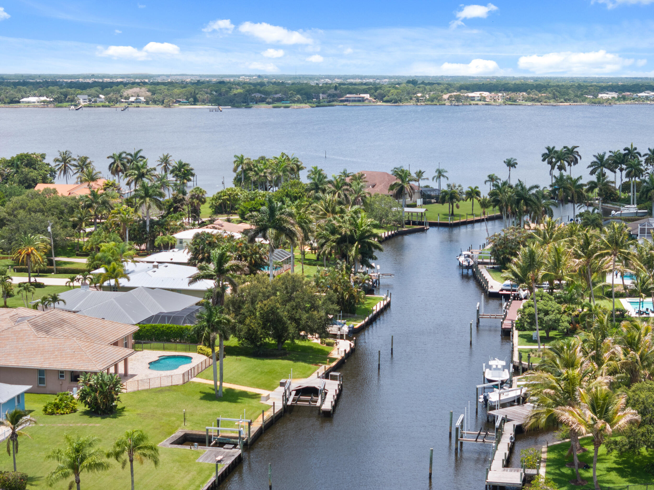 NORTH RIVER SHORES - Residential