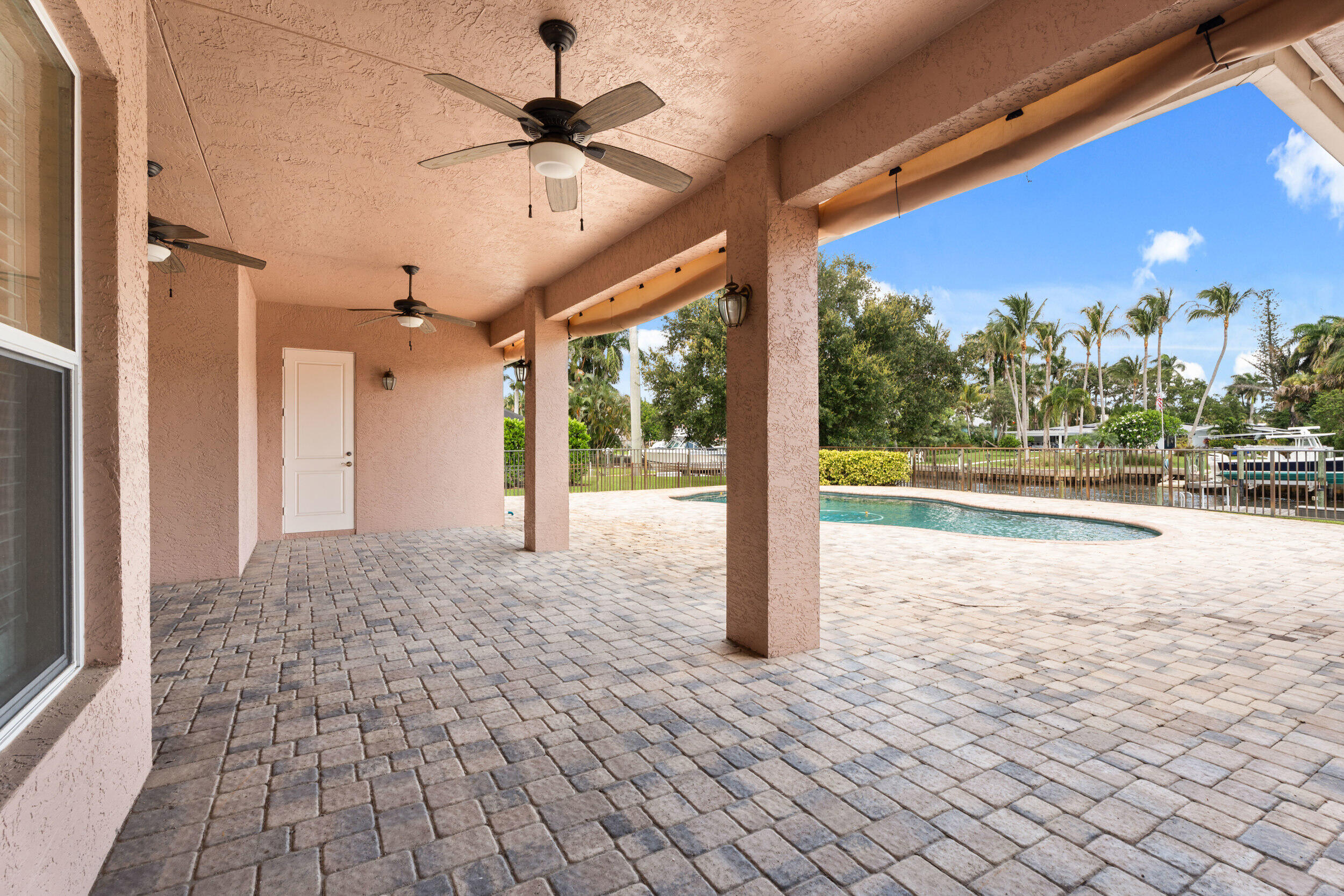 NORTH RIVER SHORES - Residential